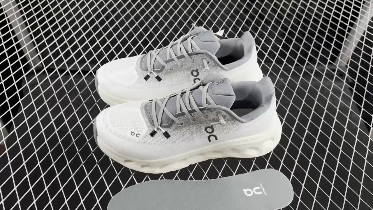 On Cloudtilt Rock Low-Top Running Shoes Ivory