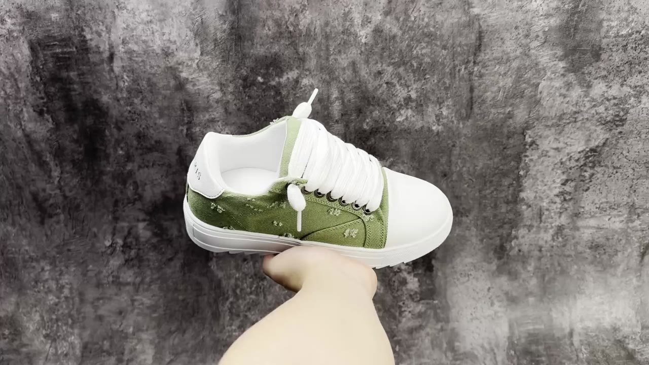 Numeris Low-Top Skate Shoes White Green