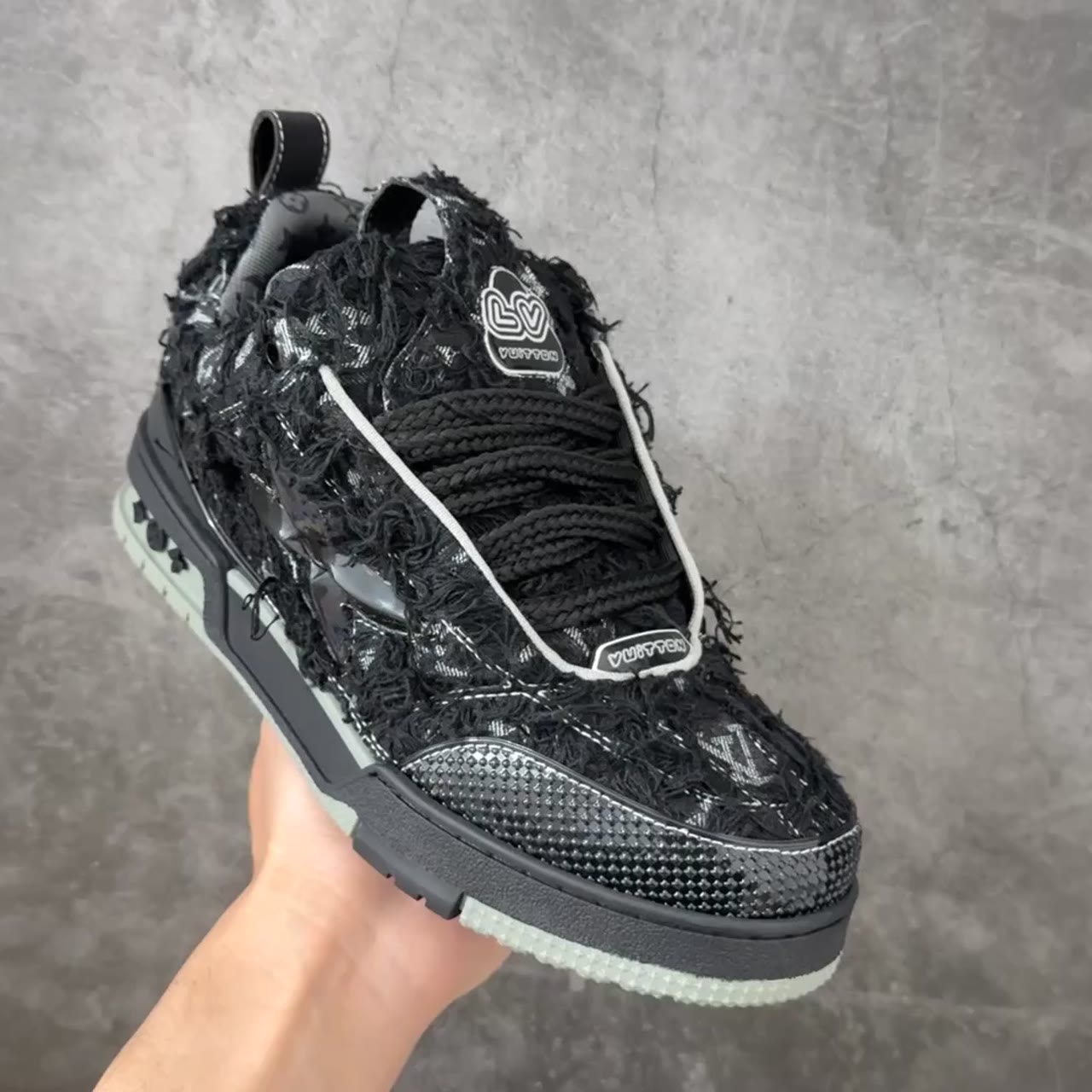 Louis Vuitton Trainer Skate Graffiti Low-Top Basketball Shoes Black
