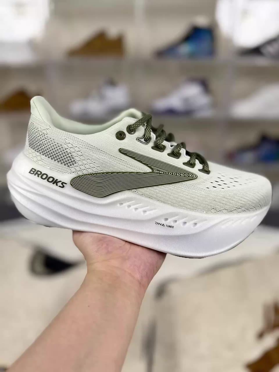 Brooks Low-Top Running Shoes Grey Green