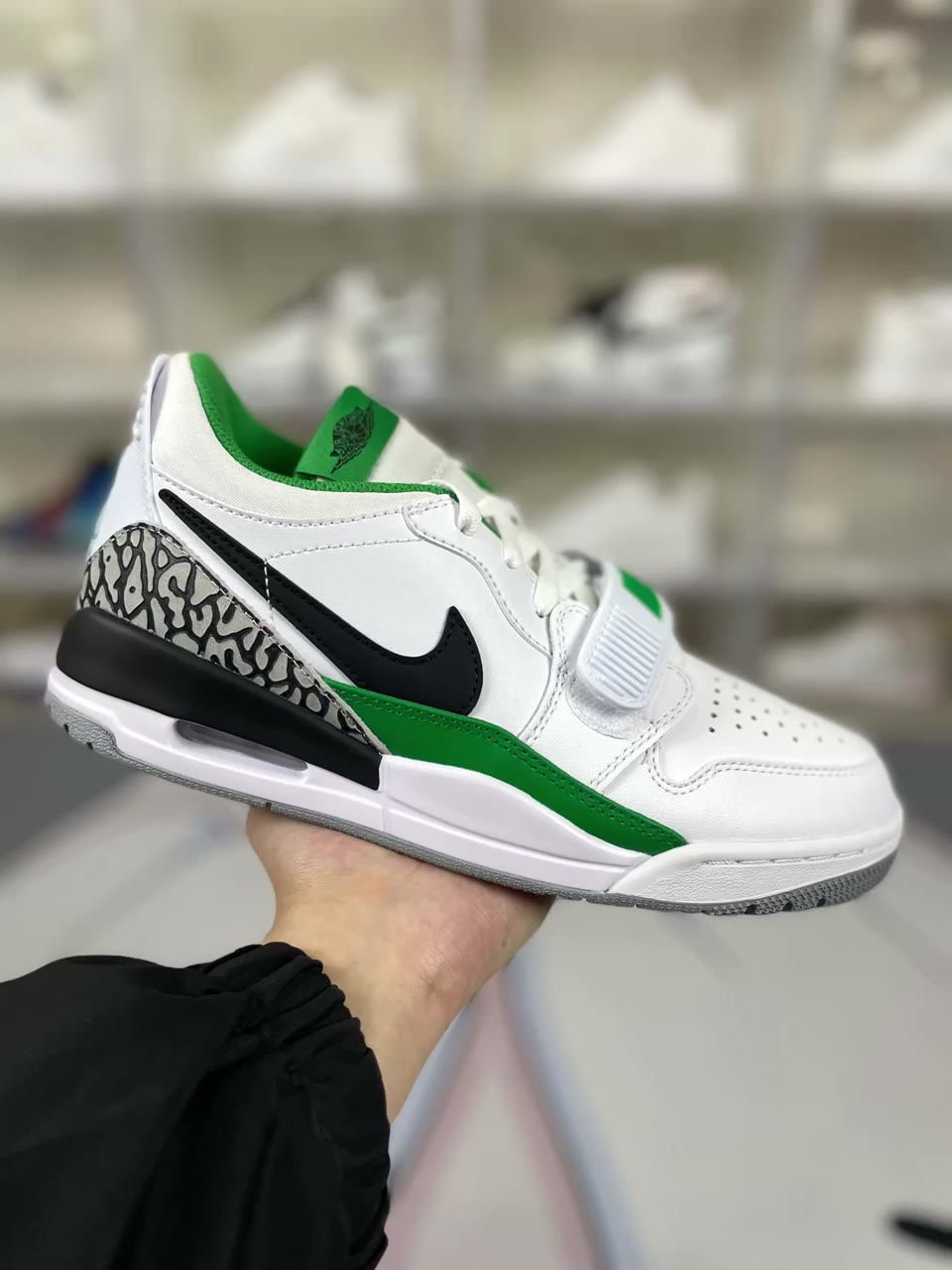 Jordan Legacy 312 Low-Top Basketball Shoes White Black Green