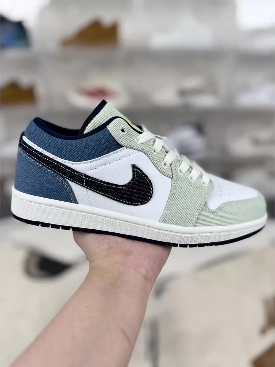 Jordan 1 Low-Top Basketball Shoes Blue White