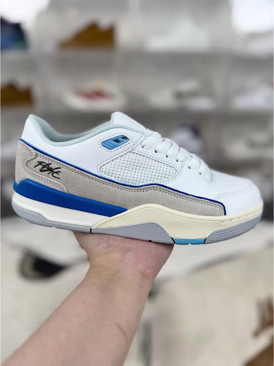 Jordan Flight Court Low-Top Basketball Shoes White Blue