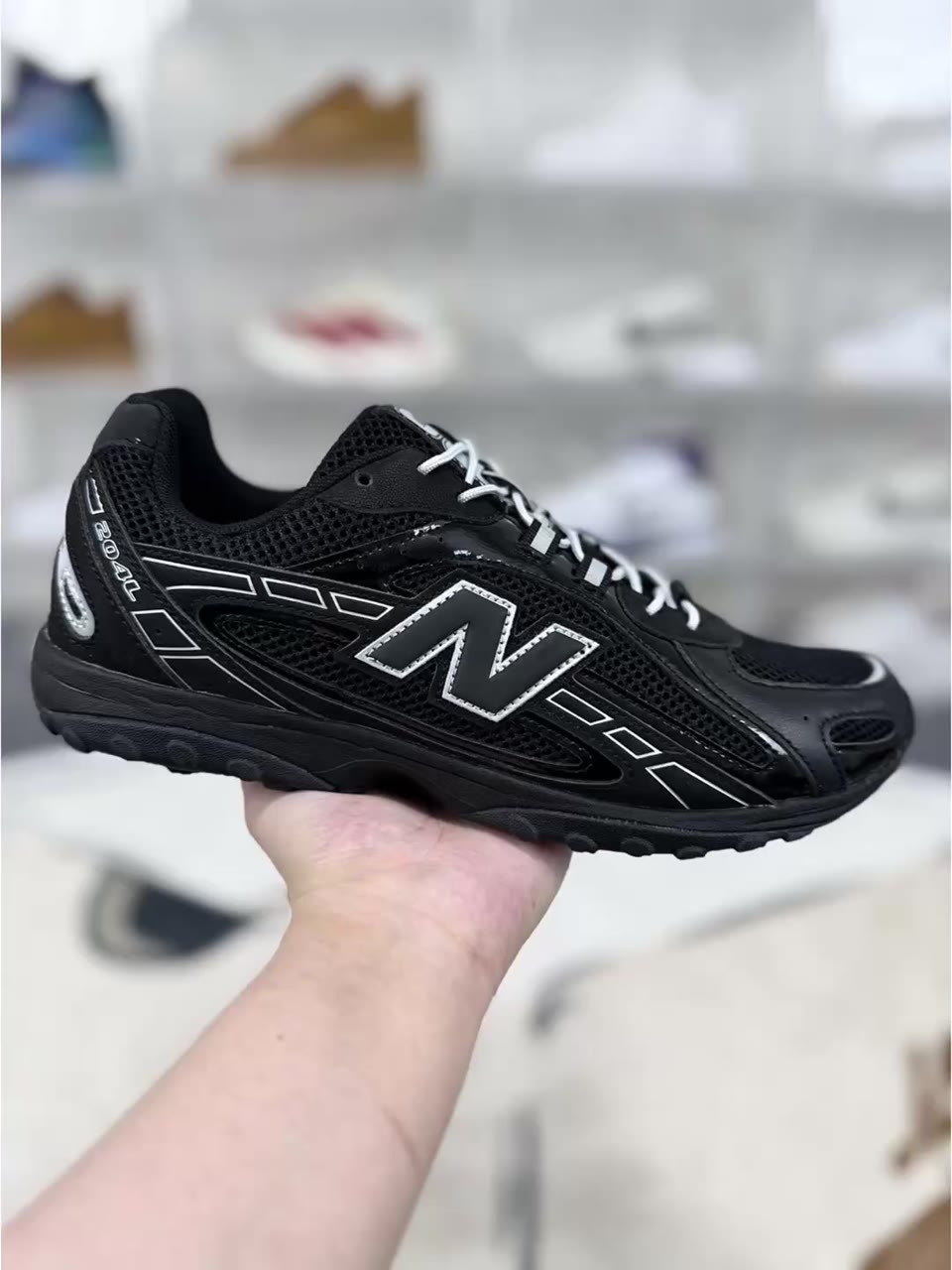 New Balance Miu Low-Top Running Shoes Black White
