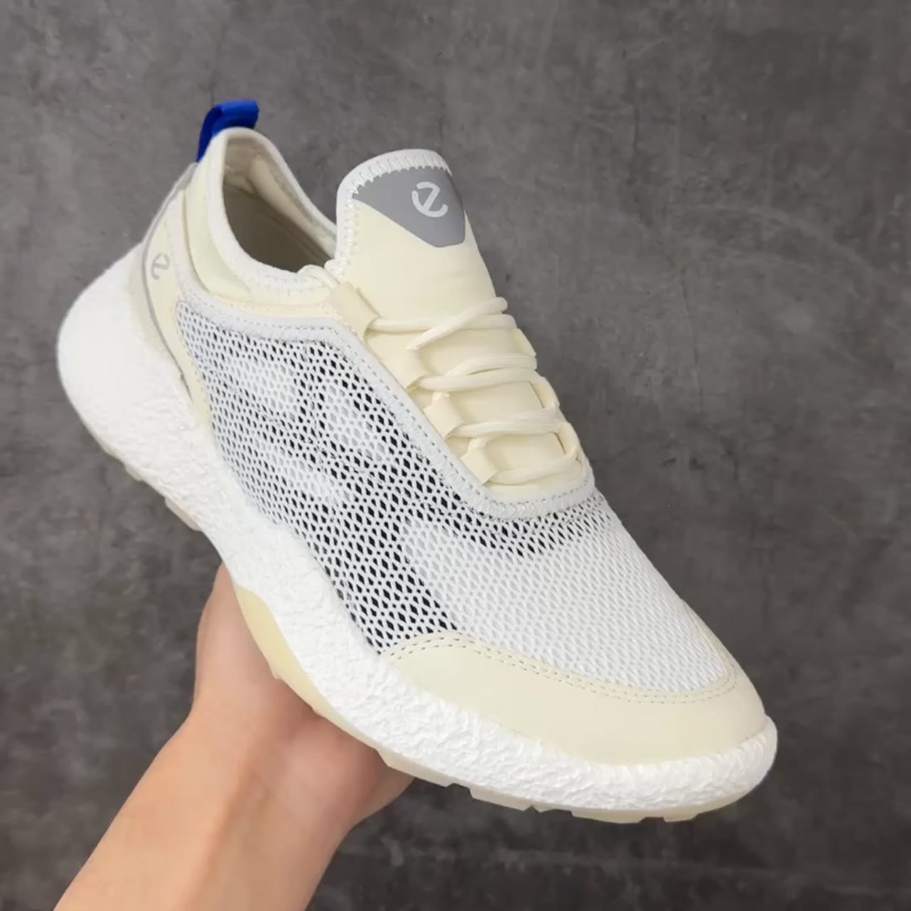 Ecco Low-Top Running Shoes Red